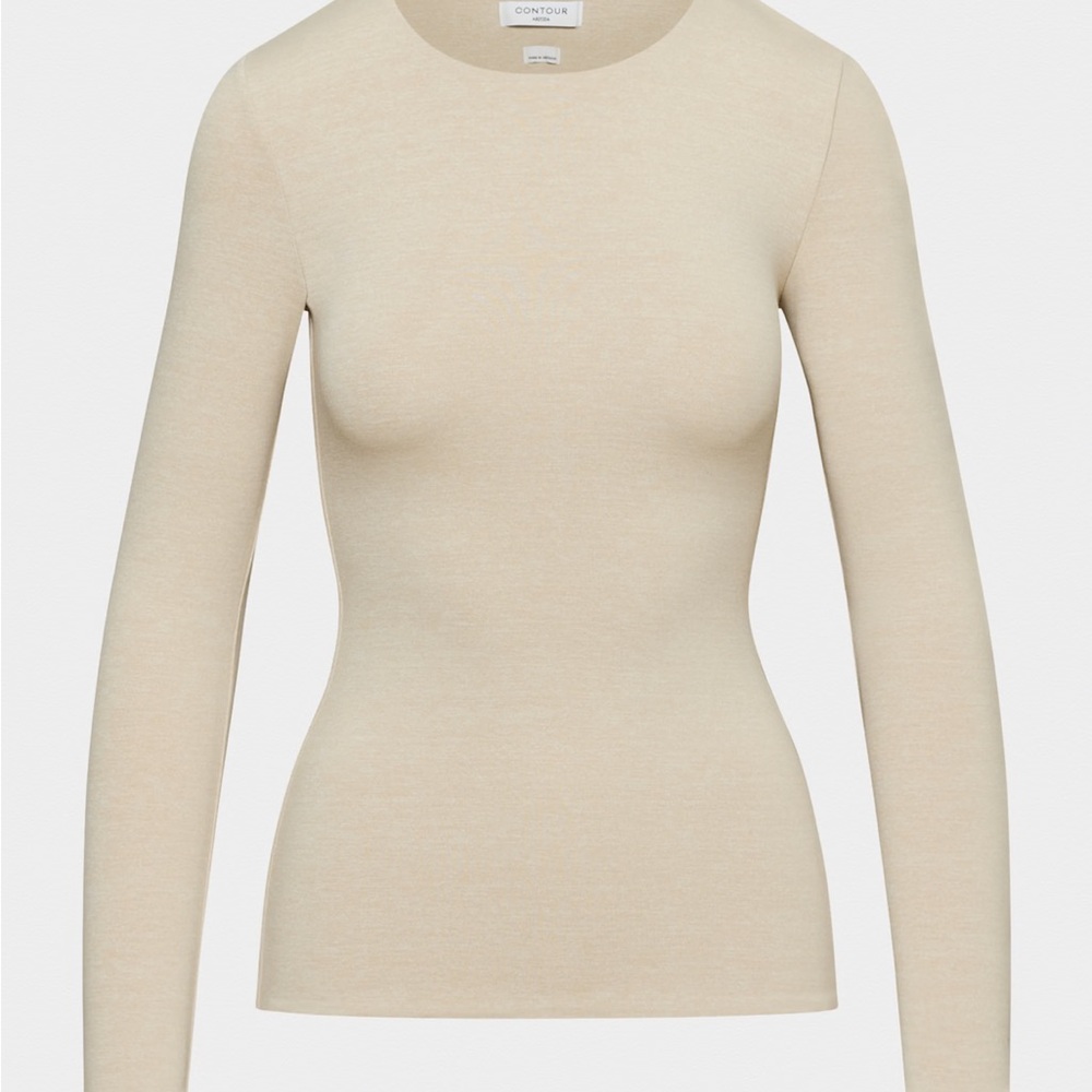 Aritzia Cream Long Sleeve Tee